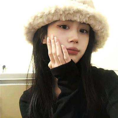 对于艾玛和永远 海报